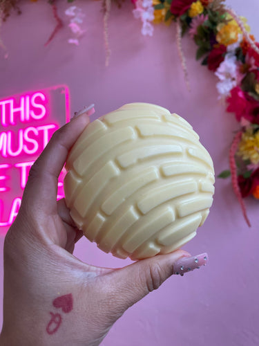 Concha Soap in Mango Swirl